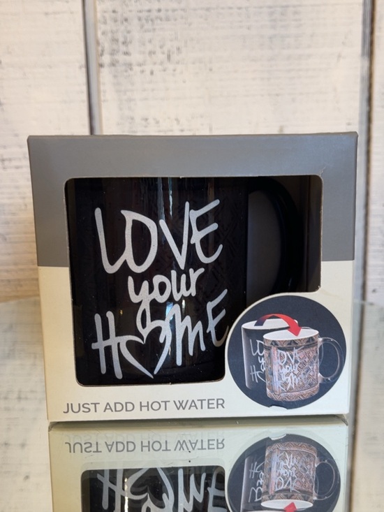 Other - NIB 12oz Love Your Home Color Changing Mug.